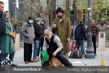 اجرای نمایش‌ «سردار بی سر» در چهل و یکمین جشنواره تئاتر فجر - پهنه رودکی