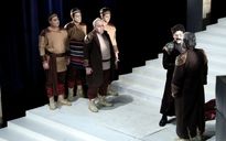اجرای نمایش‌ «ایرانیان» در چهل و یکمین جشنواره تئاتر فجر - تالار وحدت