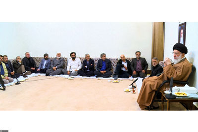 هنرمندانی که در دیدار رهبر انقلاب سخن گفتند