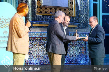 تقدیر از راویان و محققان تاریخ شفاهی برتر در هشتمین دوره هفته هنر انقلاب