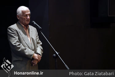 بازدید مرادخانی و جمعی از  اهالی هنر از موزه عروسکی در تالار حافظ