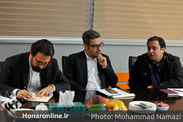 بازدید معاون امور هنری وزیر فرهنگ و ارشاد اسلامی از دبیرخانه سی و سومین جشنواره موسیقی فجر 