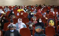 نمایشگاه پوسترهای ادوار جشنواره فیلم‌ کودک در اصفهان افتتاح شد