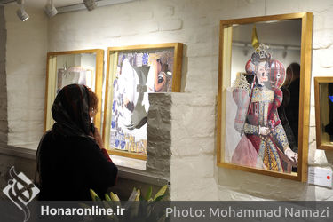 نمایشگاه عکس و چیدمان روی آیینه "مهدی منصوری" در گالری گلستان