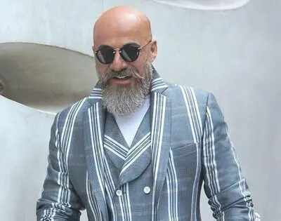 امیر آقایى بازیگر "رقص روى شیشه" شد