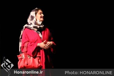 اجرای نمایش «وقتی ما نیستیم» به کارگردانی داوود زارع در بیست و هفتمین جشنواره بین‌المللی تئاتر کودک و نوجوان همدان