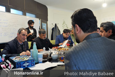 بازدید معاون هنری وزارت فرهنگ و ارشاد اسلامی از دبیرخانه سی و هفتمین جشنواره تیاتر فجر
