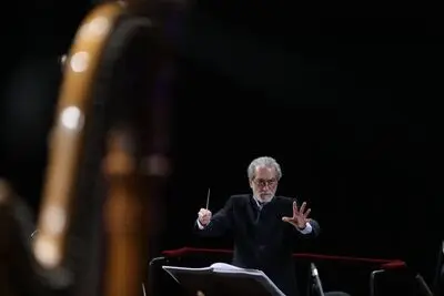 «همراه با خاطره‌ها» ۱۴ دی‌ماه روی صحنه می‌رود