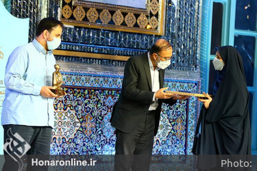  تقدیر از نویسندگان و پژوهشگران برتر در هشتمین دوره هفته هنر انقلاب