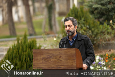 کاشت نهال توسط هنرمندان در فرهنگسرای نیاوران