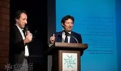 نشانه‌های دوستی مرتضی ممیز و آلن لوکرنک در خانه هنرمندان ایران/ از نمایش آثار جوانان گرافیست‌های ایرانی در فرانسه استقبال می‌کنیم

 