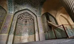 محراب میعادگاه عاشقی که با هنر ایرانی مزین شد 