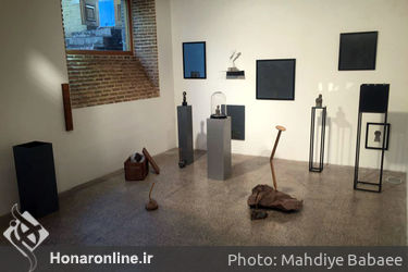 نمایشگاه آثار کوشا موسوی در گالری پروژه‌های آران