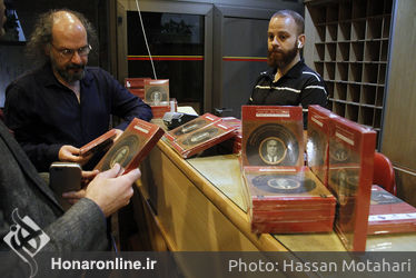 رونمایی آلبوم تاج اصفهانی در فرهنگسرای نیاوران