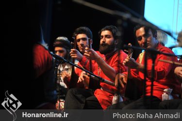 رونمایی ارکستر موسیقی نواحی ایران همراه با نظامی خوانی 