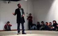 یک پرفورمنس با لهجه در موزه هنرهای معاصر تهران / علی اصغر دشتی اهمیت گویش‌های محلی را یادآوری کرد