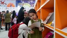 میزبانی غرفه کانون در نمایشگاه کتاب تهران از نویسندگان و شاعران محبوب کودکان