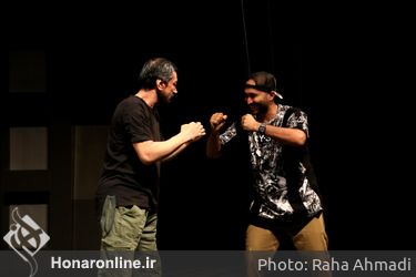 نمایش قفس تالار حافظ