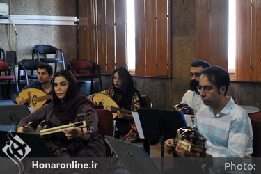 تمرین ارکستر سازهای ملی به رهبری فرهاد فخرالدینی