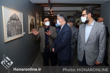 بازدید وزیر فرهنگ و ارشاد اسلامی از سیزدهمین جشنواره هنرهای تجسمی فجر