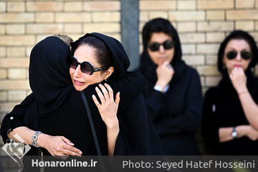 تشییع پیکر هوشنگ آذری ور در خانه سینمای