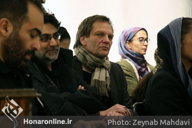 شکان زهرایی پنجمین روز نشست "هفته هنر تیر " در کافه گودو یاس