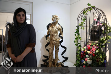 نمایشگاه لباس‌های مفهومی "رو به تهران من" در گالری مستقل تهران