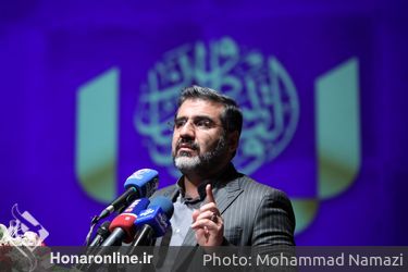 آیین اهدای جوایز پدیدآورندگان آثار شایسته تقدیر سی و نهمین جایزه کتاب سال 