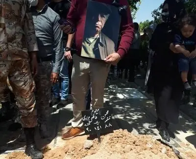 محسن قاضی‌مرادی در قطعه هنرمندان آرام گرفت