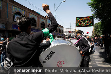 عاشورای حسینی در چهاراه گلوبندک تهران