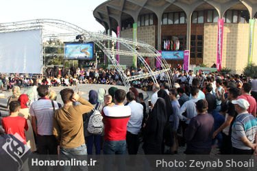 دومین روز هفدهمین جشنواره بین‌المللی تئاتر عروسکی تهران- مبارک