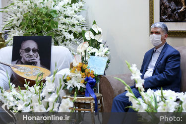 دیدار سیدعباس صالحی با خانواده مرحوم استاد پیشکسوت موسیقی  عبدالوهاب شهیدی