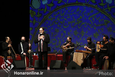 بازدید  محمود شالویی سرپرست محترم معاونت امور هنری از نمایشگاه جشن نگاره