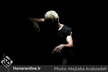 نمایش " تهوع " در پردیس تئاتر شهرزاد