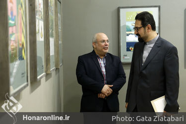 بازدید سید مجتبی حسینی از نمایشگاه تصویرگران معاصر جمهوری چک
