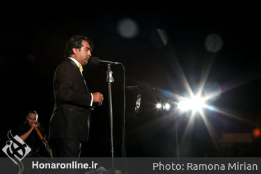 کنسرت پرواز همای به رهبری انریکو جرولا در فضای باز کاخ موزه نیاوران