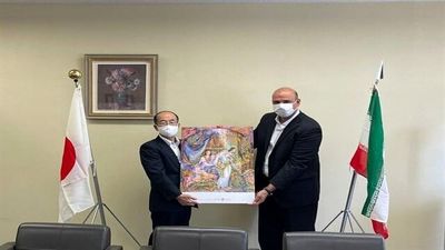 Iran presents Farshchian’s miniature to Japan’s Tochigi Int’l Center
