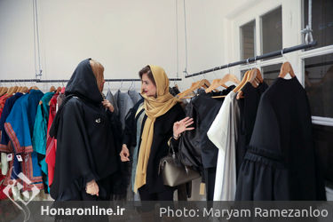 رونمایی از لباس ملکه برونئی با طراحی مهلا زمانی
