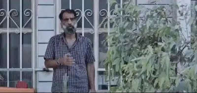 آنونس فیلم کوتاه "تن‌‌پوش" با بازی علی باقری و معصومه قاسمی‌پور