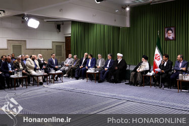 دیدار جمعی از شاعران و اهالی فرهنگ و ادب با رهبر معظم انقلاب