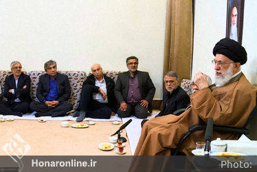دیدار جمعی از بازیگران، کارگردانان و تهیه‌کنندگان سیما با رهبر معظم انقلاب