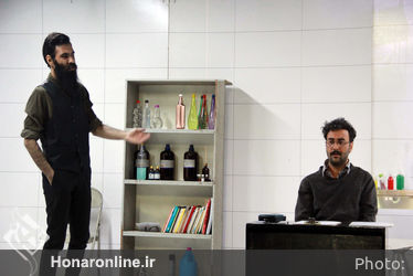 نمایش "مرگ و استعاره" به کارگردانی پوریا جلال وندی در تماشاخانه دیوار چهارم