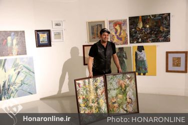 دومین بازار آثار هنری در خانه هنرمندان