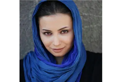 جهان ذهنی که پناهگاه شده است / روایت سارا مخاوات از نمایش "خداحافظ باغ آلبالوی من"