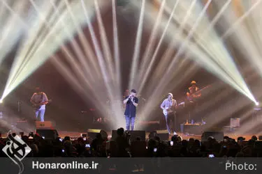 اجرای کنسرت زانیار خسروی در سالن میلاد نمایشگاه