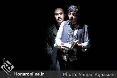 نمایش "گفتگوی شبانه" در خانه نمایش