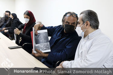 بازدید هنرمندان از نمایشگاه مهدی سحابی در موزه هنرهای معاصر