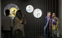 نمایشگاه نقاشی حسنا کارنما در گالری ثالث