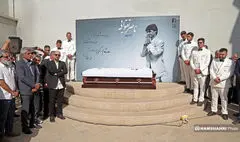 
حضور چهره های سینمایی در خانه سینما برای وداع با پیکر ناصر تقوایی