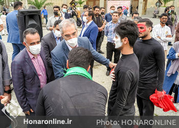 بازدید محمود سالاری معاون امور هنری وزارت فرهنگ و ارشاد اسلامی از اجراهای ویژه برنامه هفته هنر انقلاب اسلامی در تئاتر شهر